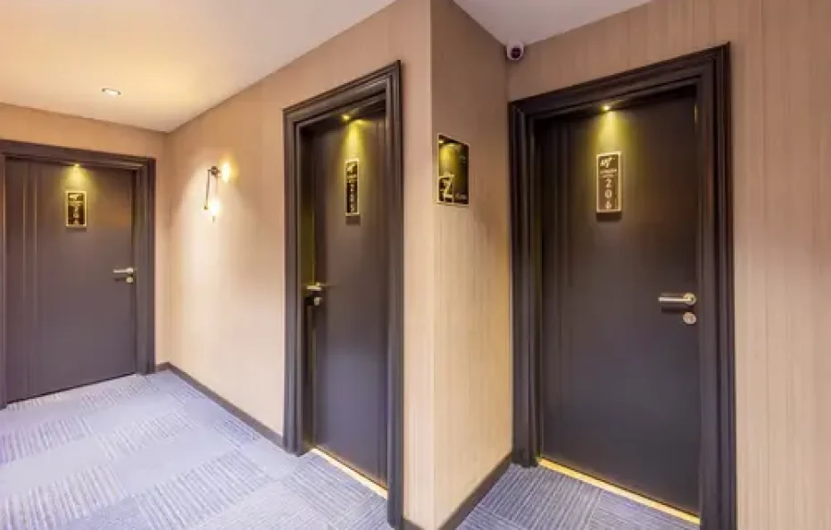 Lenora Airport Hotel